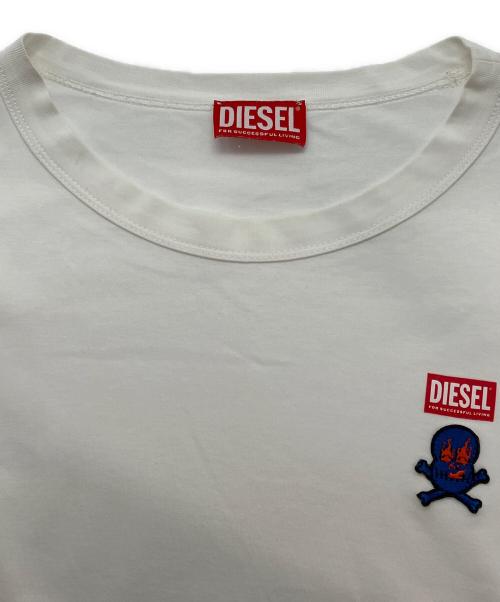 DIESEL（ディーゼル）DIESEL (ディーゼル) Tシャツ ホワイト サイズ:XSの古着・服飾アイテム