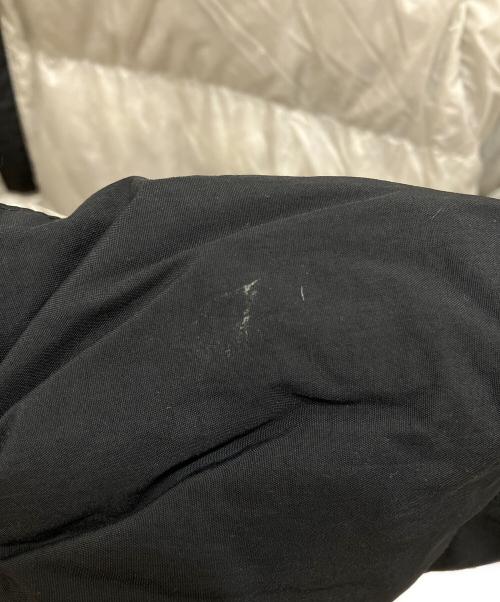 MOUNTAIN HARD WEAR（マウンテンハードウェア）MOUNTAIN HARD WEAR (マウンテンハードウェア) stussy (ステューシー) Subzero Down Jacket Moonshot グレー サイズ:Lの古着・服飾アイテム