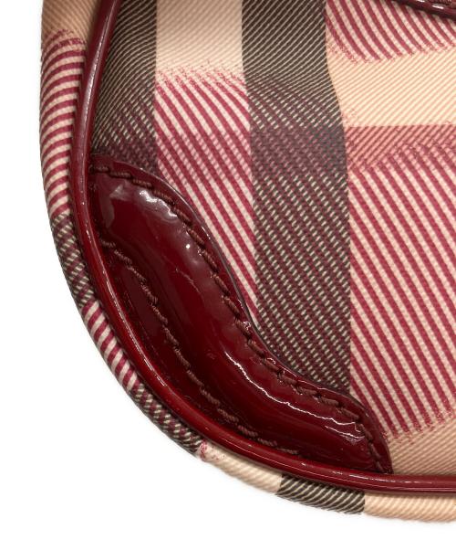 BURBERRY（バーバリー）BURBERRY (バーバリー) ミニハンドバッグ レッド×ベージュの古着・服飾アイテム