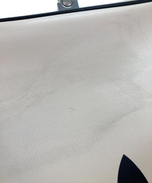 adidas（アディダス）adidas (アディダス) ヴィンテージボストンバッグ ホワイトの古着・服飾アイテム