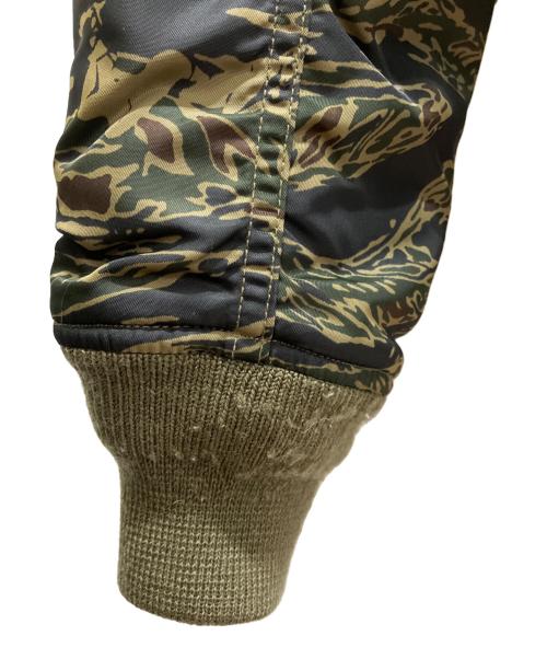 Hysteric Glamour（ヒステリックグラマー）Hysteric Glamour (ヒステリックグラマー) TIGER STRIPE N-2B タイガーカモ プリマロフトエアフォース ジャケット グリーン サイズ:Sの古着・服飾アイテム