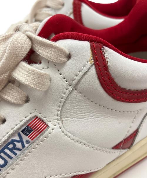 AUTRY（オートリ―）AUTRY (オートリ―) MEDALIST LOW ホワイト×レッド サイズ:27.5の古着・服飾アイテム