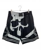Mastermind WORLD×MITCHELL & NESSマスターマインド ワールド×ミッチェルアンドネス）の古着「スカルプリントショートパンツ」｜ブラック