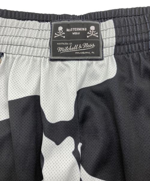 Mastermind WORLD（マスターマインド ワールド）Mastermind WORLD (マスターマインド ワールド) MITCHELL & NESS (ミッチェルアンドネス) スカルプリントショートパンツ ブラック サイズ:XLの古着・服飾アイテム