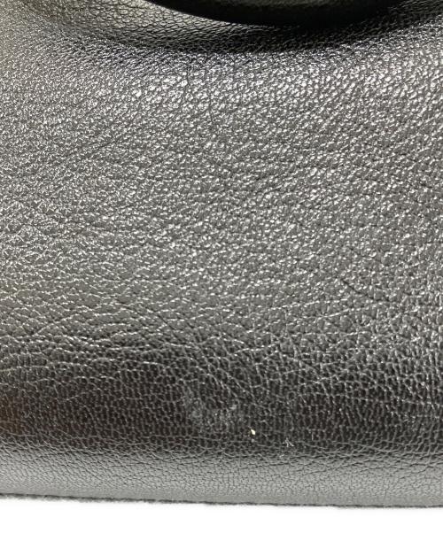 MIU MIU（ミュウミュウ）MIU MIU (ミュウミュウ) マドラス 2WAYショルダーバッグ ブラックの古着・服飾アイテム