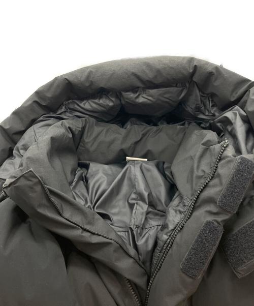 F.C.R.B.（エフシーレアルブリストル）F.C.R.B. (エフシーレアルブリストル) TOUR DOWN PARKA ダウンジャケット ブラック サイズ:Lの古着・服飾アイテム