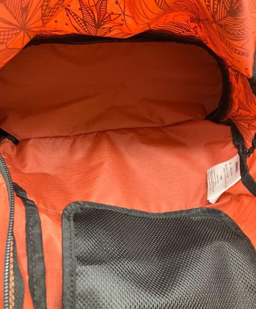 GRAMICCI（グラミチ）GRAMICCI (グラミチ) and wander (アンドワンダー) 別注2WAY RIPSTOP BAG バックパック レッドの古着・服飾アイテム