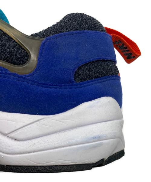NIKE（ナイキ）NIKE (ナイキ) AIR HUARACHE LIGHT ローカットスニーカー ブルー×オレンジ サイズ:27の古着・服飾アイテム