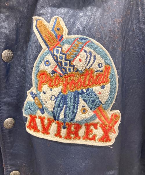 AVIREX（アヴィレックス）AVIREX (アヴィレックス) インディアンワッペン レザースタジャン ネイビー×ホワイト サイズ:Lの古着・服飾アイテム