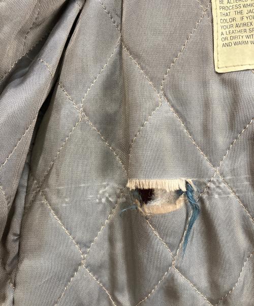 AVIREX（アヴィレックス）AVIREX (アヴィレックス) インディアンワッペン レザースタジャン ネイビー×ホワイト サイズ:Lの古着・服飾アイテム