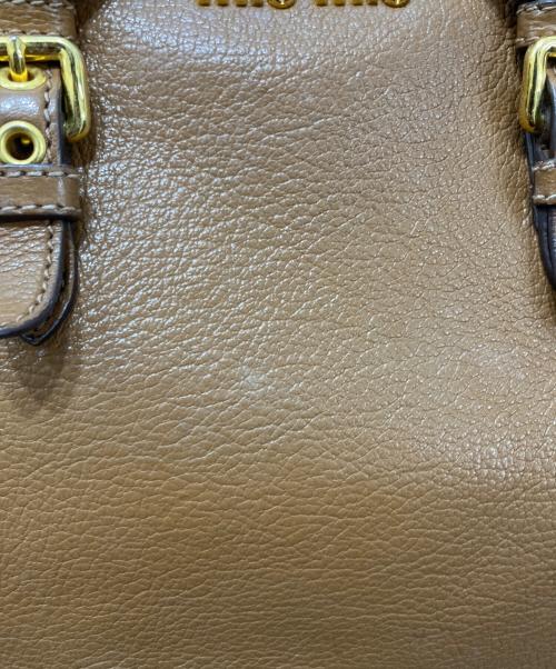 MIU MIU（ミュウミュウ）MIU MIU (ミュウミュウ) マドラス レザー2WAYバッグ ブラウンの古着・服飾アイテム