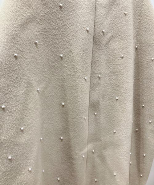 TSURU by MARIKO OIKAWA（ツルバイマリコオイカワ）TSURU by MARIKO OIKAWA (ツルバイマリコオイカワ) エコパール装飾コート ベージュ サイズ:FREEの古着・服飾アイテム