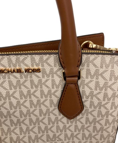 MICHAEL KORS（マイケル・コース）MICHAEL KORS (マイケル・コース) SHEILA センタージップ サッチェル スモール ベージュの古着・服飾アイテム