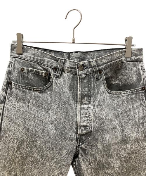LEVI'S（リーバイス）LEVI'S (リーバイス) 90S 501ケミカルウォッシュデニムパンツ グレー サイズ:32の古着・服飾アイテム