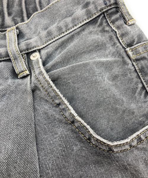 NEON SIGN（ネオンサイン）NEON SIGN (ネオンサイン) W BLACK UNHEMMED WIDE DENIM SLACKS/マイノリティブラック アンヘムド ワイドデニム スラックス グレー サイズ:46の古着・服飾アイテム