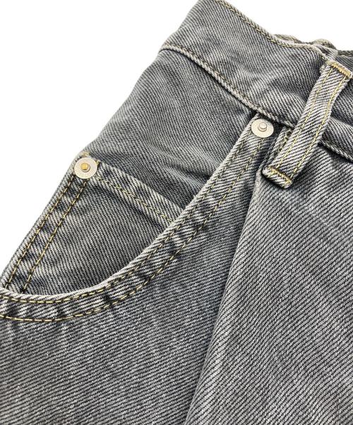 NEON SIGN（ネオンサイン）NEON SIGN (ネオンサイン) W BLACK UNHEMMED WIDE DENIM SLACKS/マイノリティブラック アンヘムド ワイドデニム スラックス グレー サイズ:46の古着・服飾アイテム