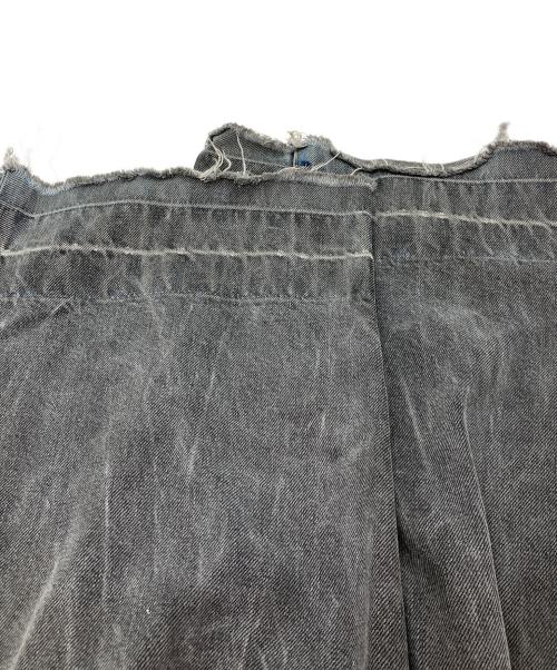 NEON SIGN（ネオンサイン）NEON SIGN (ネオンサイン) W BLACK UNHEMMED WIDE DENIM SLACKS/マイノリティブラック アンヘムド ワイドデニム スラックス グレー サイズ:46の古着・服飾アイテム