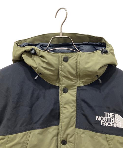 THE NORTH FACE（ザ ノース フェイス）THE NORTH FACE (ザ ノース フェイス) Mountain Down Jacket マウンテンダウンジャケット ブラック×オリーブ サイズ:XLの古着・服飾アイテム