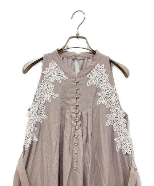 HER LIP TO（ハーリップトゥ）Her lip to (ハーリップトゥ) Notting Hill Belted Dress ベージュ サイズ:Mの古着・服飾アイテム