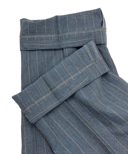 LORO PIANA（ロロピアーナ）LORO PIANA (ロロピアーナ) ウールリネン ストライプ 3Bセットアップスーツ ブルー×イエロー サイズ:48Bの古着・服飾アイテム