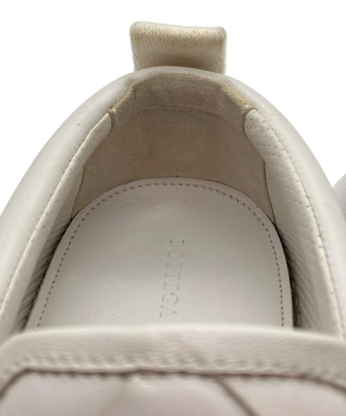 BOTTEGA VENETA（ボッテガベネタ）BOTTEGA VENETA (ボッテガベネタ) イントレチャート スリッポン ホワイト サイズ:35.5の古着・服飾アイテム