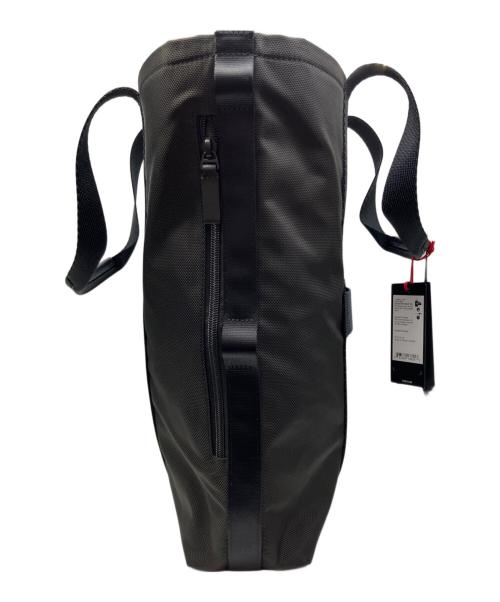 TUMI SPORT（トゥミスポーツ）TUMI SPORT (トゥミスポーツ) エッセンシャル・ノース・サウス・トート ブラック×ネイビーの古着・服飾アイテム