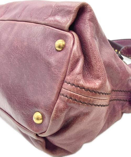 MIU MIU（ミュウミュウ）MIU MIU (ミュウミュウ) レザー スタッズ 2WAYショルダーバッグ パープルの古着・服飾アイテム