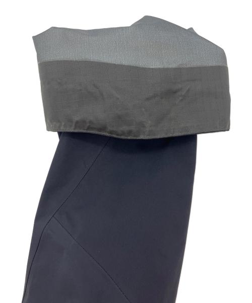 ARC'TERYX（アークテリクス）ARC'TERYX (アークテリクス) Beta AR Jacket ネイビー サイズ:Mの古着・服飾アイテム