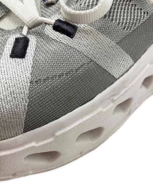 on（オン）on (オン) Cloudeclipse M Alloy スニーカー ホワイト×グレー サイズ:26.5の古着・服飾アイテム