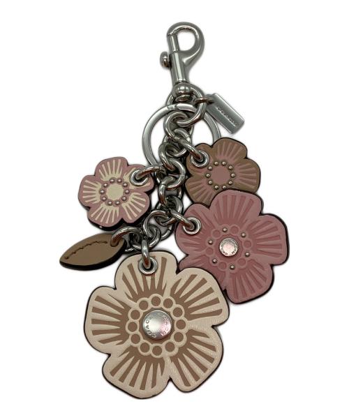 COACH（コーチ）COACH (コーチ) ティーローズモチーフ バッグチャーム ピンク×ベージュの古着・服飾アイテム