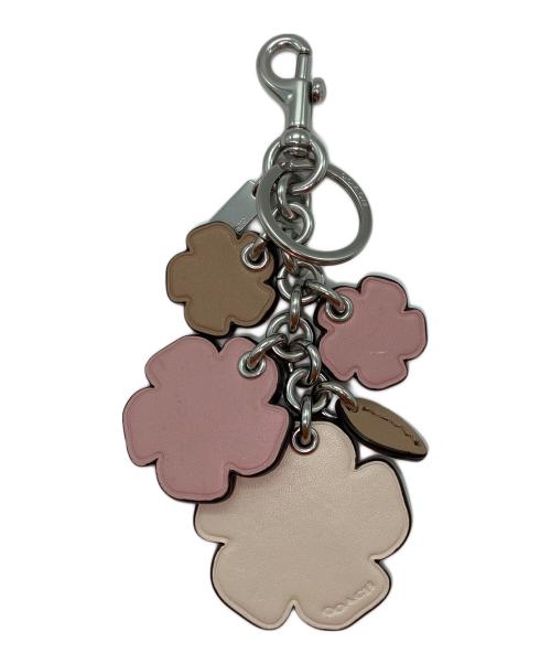 COACH（コーチ）COACH (コーチ) ティーローズモチーフ バッグチャーム ピンク×ベージュの古着・服飾アイテム