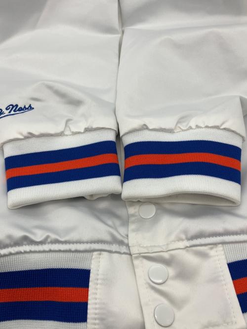 MITCHELL & NESS（ミッチェルアンドネス）MITCHELL & NESS (ミッチェルアンドネス) NEW YORK KNICKS スタジャン ホワイト サイズ:Sの古着・服飾アイテム