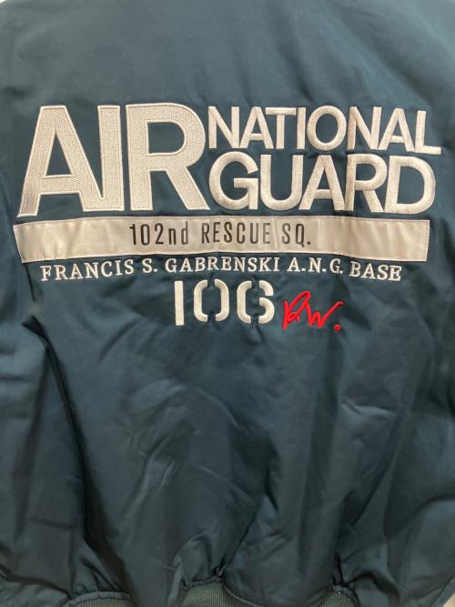 AVIREX（アヴィレックス）AVIREX (アヴィレックス) NEWYORK A.N.G JACKET 106RW 中綿ジャケット ネイビー サイズ:Lの古着・服飾アイテム