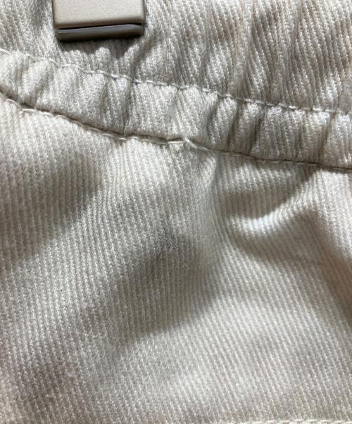 maison kitsune（メゾンキツネ）maison kitsune (メゾンキツネ) 花柄プリント デニムショーツ ベージュ×ホワイト サイズ:30の古着・服飾アイテム