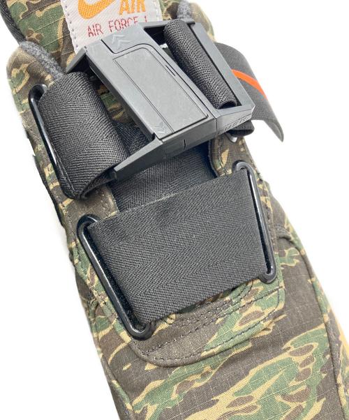 NIKE（ナイキ）NIKE (ナイキ) CARHARTT WIP (カーハート ワークインプログレス) Air Force 1 Utility Low Premium 'Camo' グリーン サイズ:28の古着・服飾アイテム