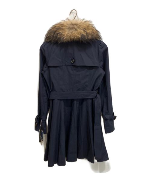 BLUE LABEL CRESTBRIDGE（ブルーレーベルクレストブリッジ）BLUE LABEL CRESTBRIDGE (ブルーレーベルクレストブリッジ) ライナー付ファーステンカラーコート ネイビー サイズ:38の古着・服飾アイテム