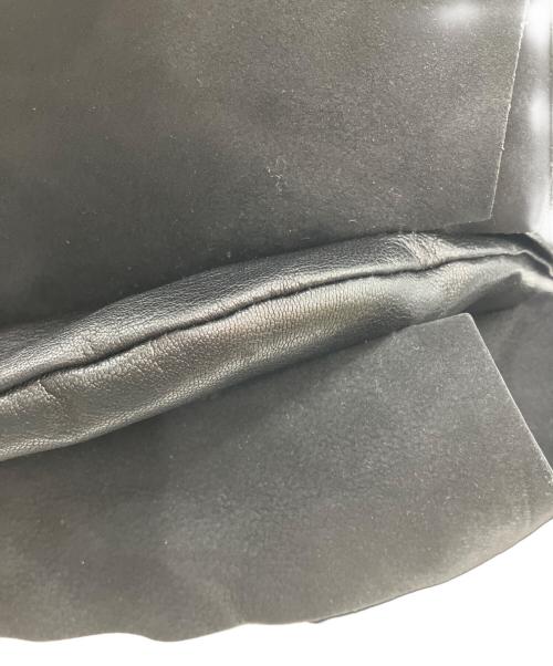 Yves Saint Laurent（イヴサンローラン）Yves Saint Laurent (イヴサンローラン) サントロペ ティアードフリル ショルダーバッグ ブラックの古着・服飾アイテム