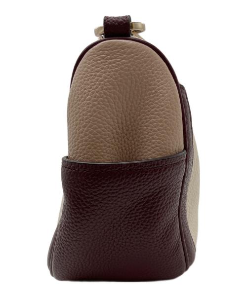 Kate Spade（ケイトスペード）Kate Spade (ケイトスペード) スムーシュ カラーブロック ペブルド レザー クロスボディー バッグ ホワイト×ボルドーの古着・服飾アイテム