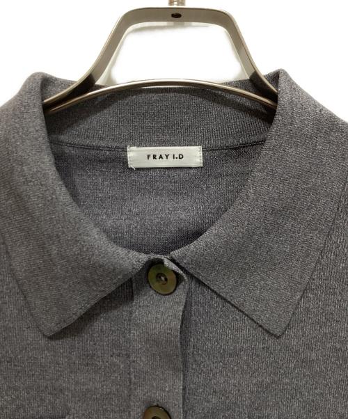 FRAY ID（フレイ アイディー）FRAY ID (フレイ アイディー) ポロカラーノースリニットジレ グレー サイズ:ONEの古着・服飾アイテム