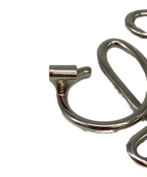 LOEWE（ロエベ）LOEWE (ロエベ) アナグラム ブローチの古着・服飾アイテム