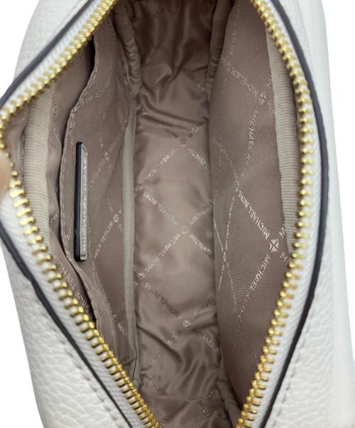 MICHAEL KORS（マイケル・コース）MICHAEL KORS (マイケル・コース) 2 IN 1 カメラ クロスボディ スモール アイボリーの古着・服飾アイテム