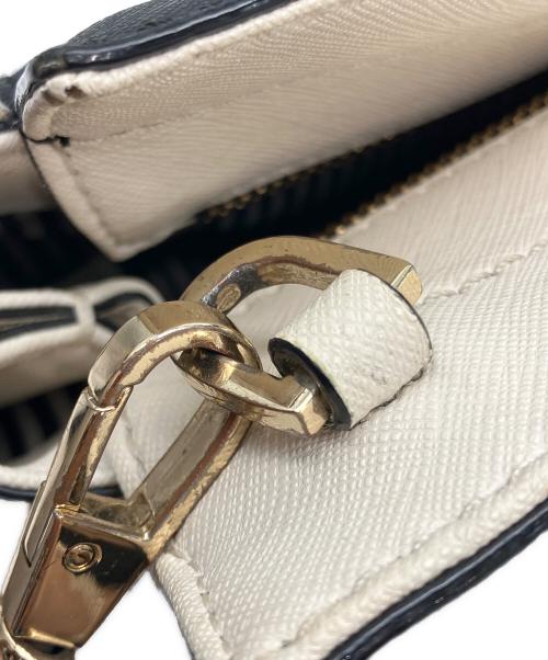 Kate Spade（ケイトスペード）Kate Spade (ケイトスペード) 2WAYバッグ ホワイト×ブラックの古着・服飾アイテム