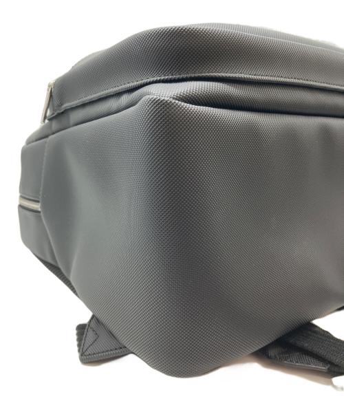 LACOSTE（ラコステ）LACOSTE (ラコステ) ポケットバックパック ブラックの古着・服飾アイテム