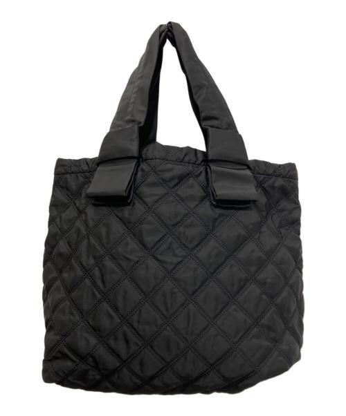 MARC JACOBS（マークジェイコブス）MARC JACOBS (マークジェイコブス) NYLON KNOT TOTE キルティングトートバッグ ブラックの古着・服飾アイテム