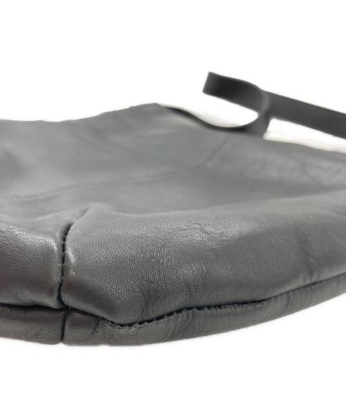 kurashi&trips publishing（クラシアンドトリップス パブリッシング）kurashi&trips publishing (クラシアンドトリップス パブリッシング) 撥水レザーの2WAYトートバッグ ブラックの古着・服飾アイテム