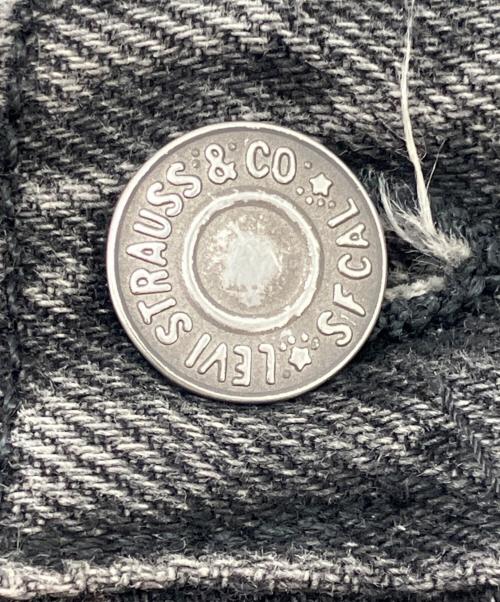 LEVI'S（リーバイス）LEVI'S (リーバイス) 568 STAY LOOSE ジーンズ ブラック ブラック サイズ:32の古着・服飾アイテム