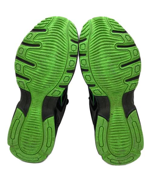 NIKE（ナイキ）NIKE (ナイキ) AIRMAX FIRE ローカットスニーカー ブラック サイズ:27.5の古着・服飾アイテム