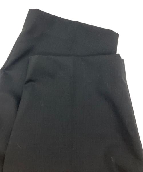 MARKAWARE（マーカウェア）MARKAWARE (マーカウェア) CLASSIC FIT TROUSERS ORGANIC WOOL TROPICAL PANTS ブラック サイズ:1の古着・服飾アイテム