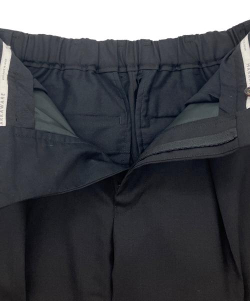 MARKAWARE（マーカウェア）MARKAWARE (マーカウェア) FRONT PLEATS PEGTOP ORGANIC WOOL TROPICAL ブラック サイズ:1の古着・服飾アイテム