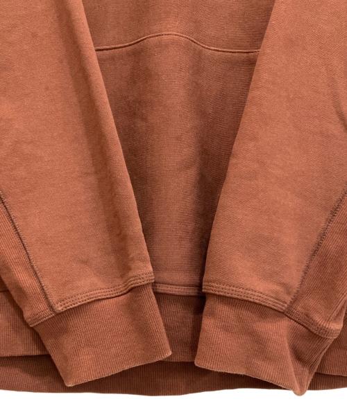 Carhartt WIP（カーハート ワーク イン プログレス）Carhartt WIP (カーハート ワーク イン プログレス) HOODED AMERICAN SCRIPT SWEAT ブラウン サイズ:XLの古着・服飾アイテム